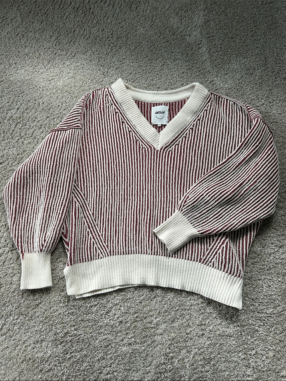 aerie Red and Cream V-Neck Striped Pullover Sweater